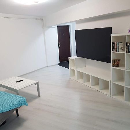 Rengo Residence Targoviste Bagian luar foto