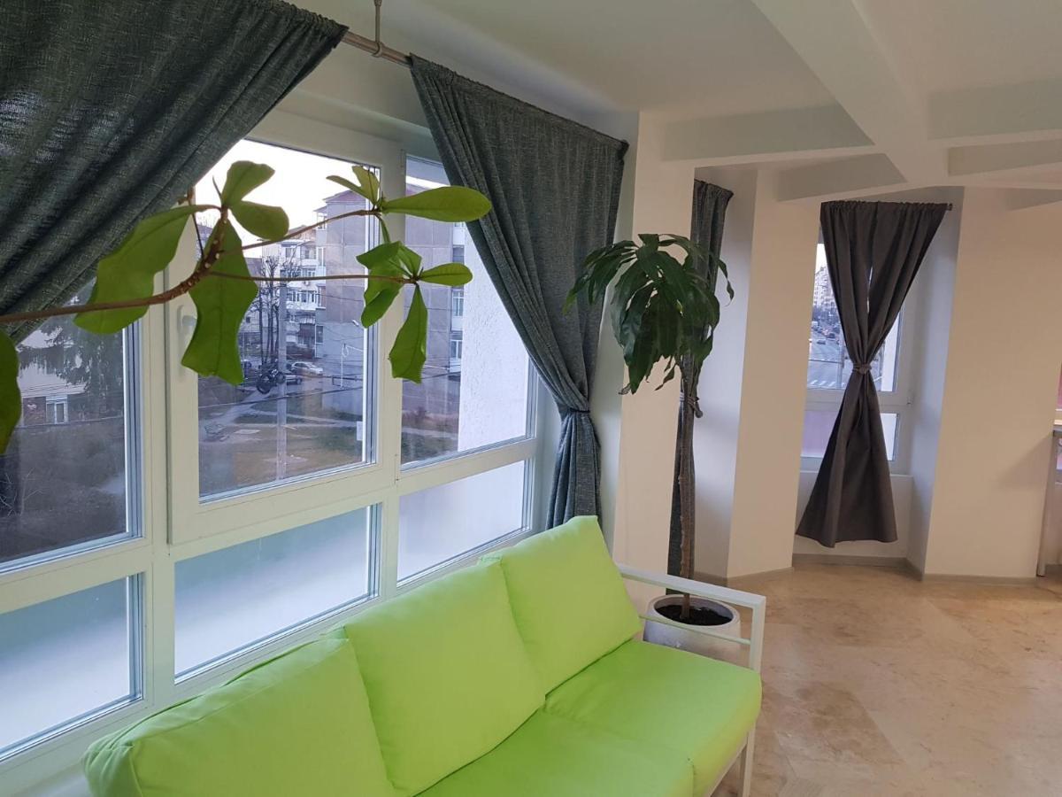 Rengo Residence Targoviste Bagian luar foto